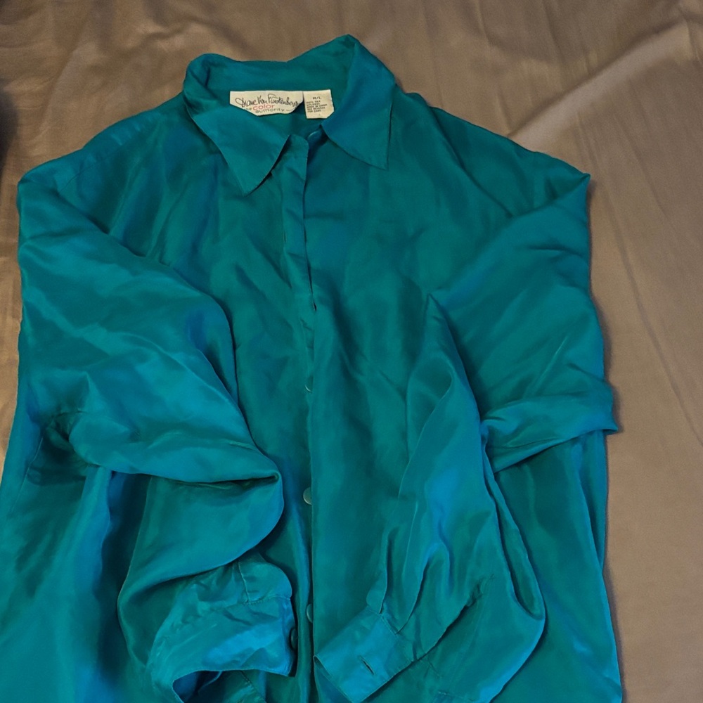 SILK Diane Von Furstenberg Teal Blouse
